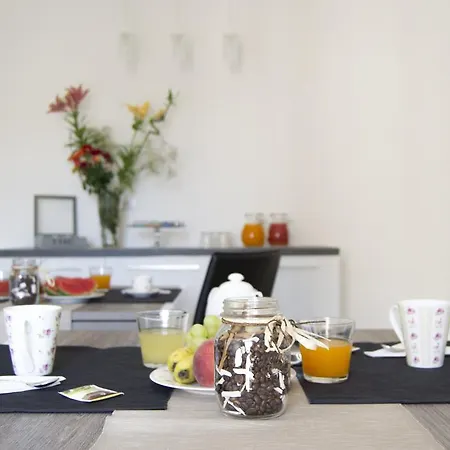 Summertime Couette-café 3*